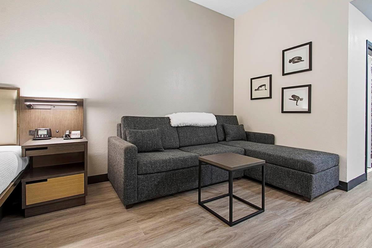 Wingate By Wyndham Macon I-75 Hotel Екстериор снимка